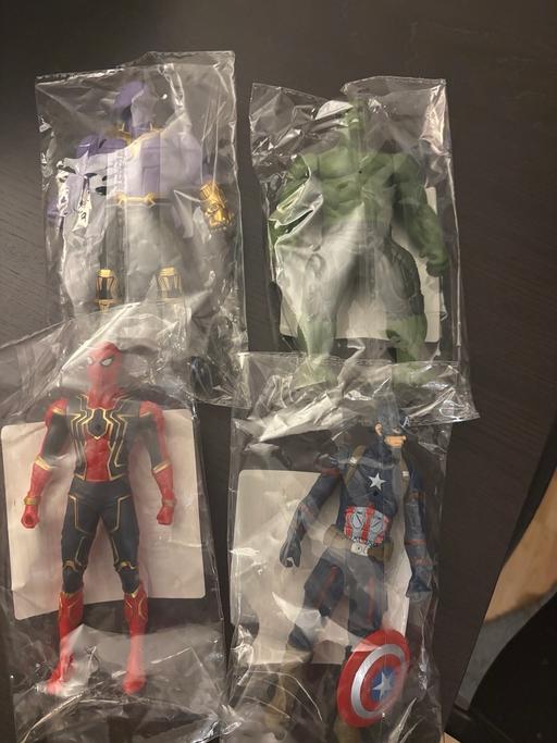 Buy & Sell Selhurst South East London - Photos for 4 marvel figures-