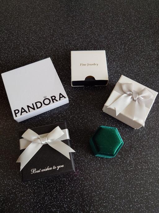 Buy & Sell Woodthorpe Charnwood - Photos for 5 mixed jewellery boxes
