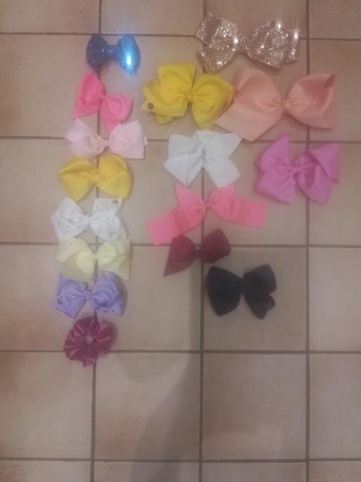Buy & Sell Streetly Walsall - Photos for BIG COLLECTION OF GIRLS HAIR BOWS