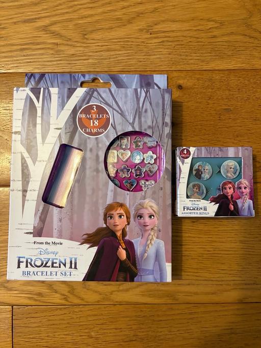 Buy & Sell Skellingthorpe North Kesteven - Photos for Frozen bracelet and ring set