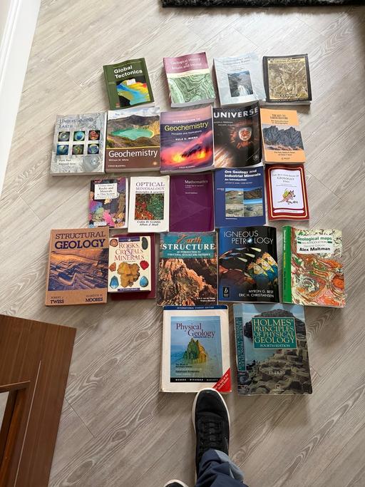 Buy & Sell Wylde Green Birmingham - Photos for Geology student selection of books