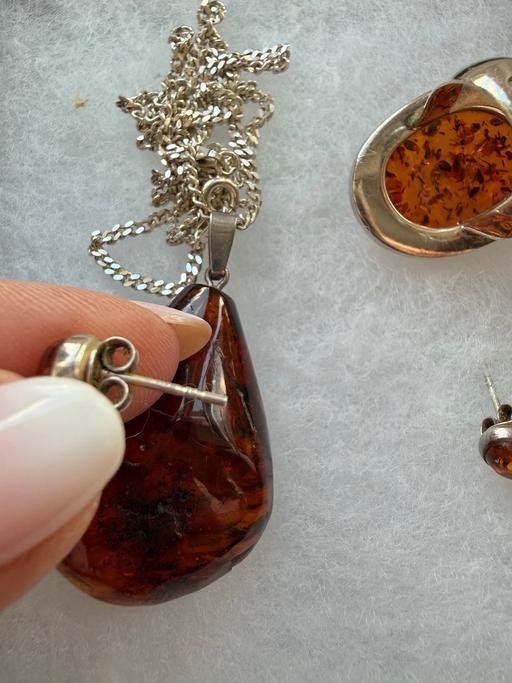 Buy & Sell Swanley Sevenoaks - Photos for Amber and Silver Jewellery Set