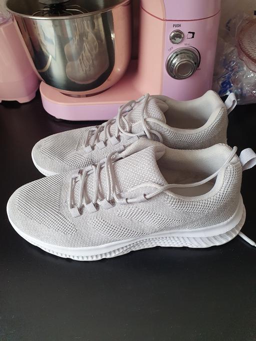 Buy & Sell Upper Gornal Dudley - Photos for men's grey trainers