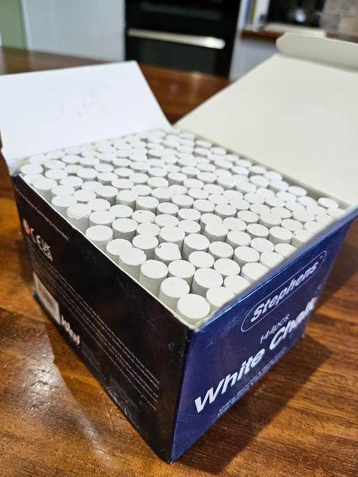 Classes Bradmore Wolverhampton - Photos for Large Box of white chalks
