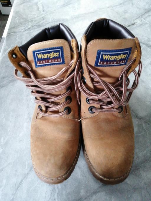 Buy & Sell Wednesfield Wolverhampton - Photos for Boots size *5*