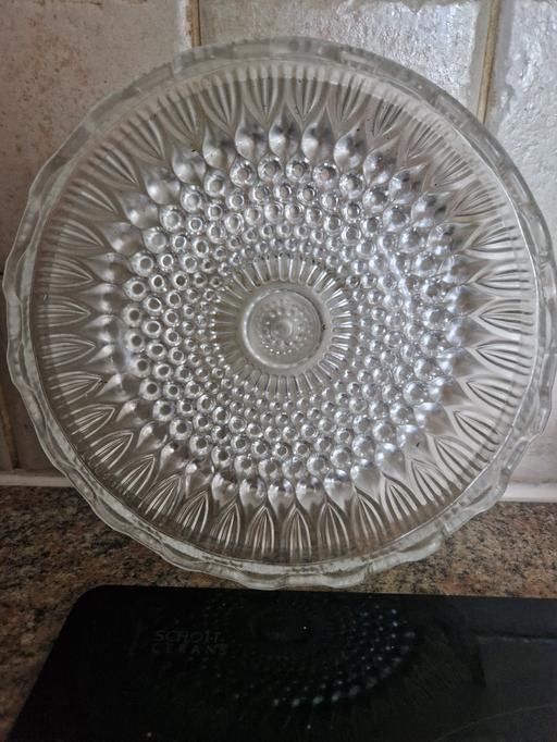 Buy & Sell Grassmoor North East Derbyshire - Photos for vintage cut glass 7 inch dish
