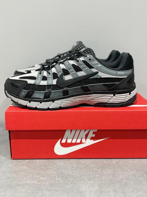 Buy & Sell Bold Heath Saint Helens - Photos for Nike p6000