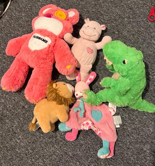 Buy & Sell All Saints East London - Photos for Bunch of soft toys