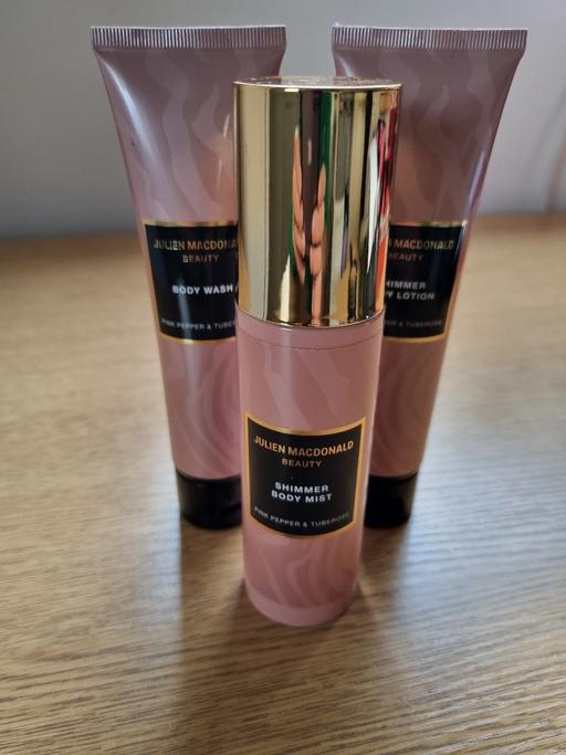 Buy & Sell Kettering North Northamptonshire - Photos for Julien Macdonald