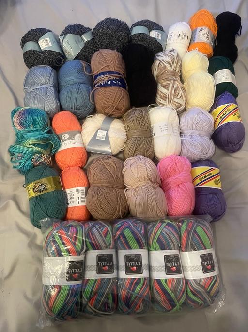 Classes Rednal Birmingham - Photos for JOB LOT - 3xbags of Yarn/Wool SEE PICS