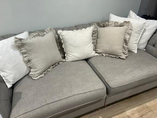 Buy & Sell Catherine-De-Barnes Solihull - Photos for 4 seater Chesterfield Sofa