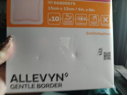 Buy & Sell Shenton Hinckley and Bosworth - Photos for Allevyn dressings