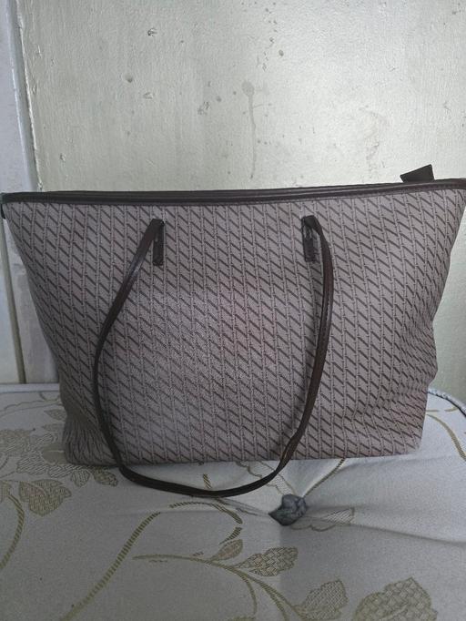 Buy & Sell Aston Birmingham - Photos for Hand bag