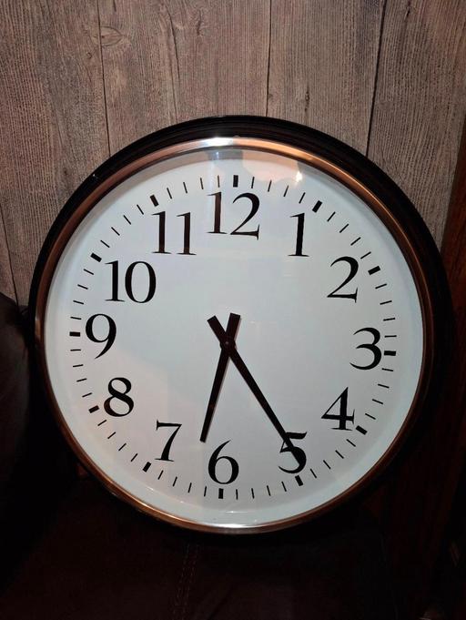 Buy & Sell Bardsley Oldham - Photos for Large Clock