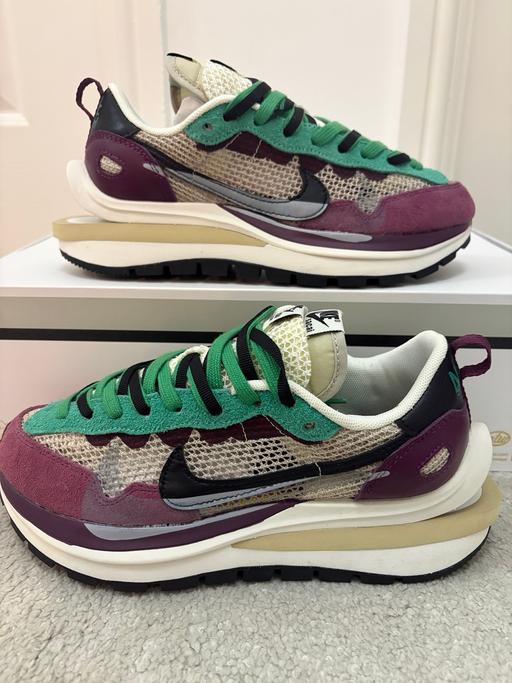 Buy & Sell Bold Heath Saint Helens - Photos for Nike saica