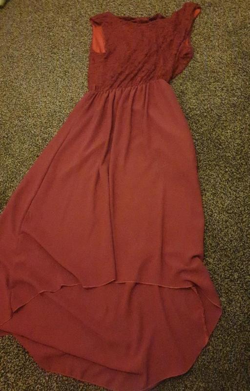 Buy & Sell Lees Oldham - Photos for Maroon Long Dress