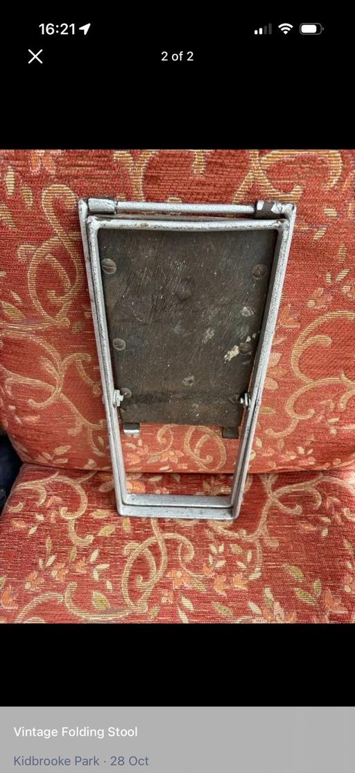Buy & Sell Kidbrooke South East London - Photos for Vintage metal folding stool H18in W12in