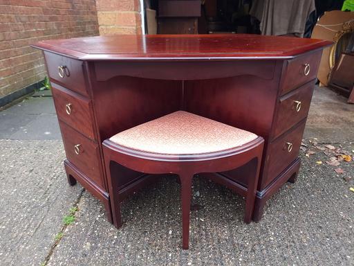 Buy & Sell Kings Norton Birmingham - Photos for Stag minstrel corner dressing table/ mirrors