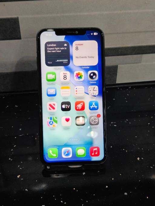 Buy & Sell Belmont North West London - Photos for Iphone 11 pro max 64GB unlocked In good cond