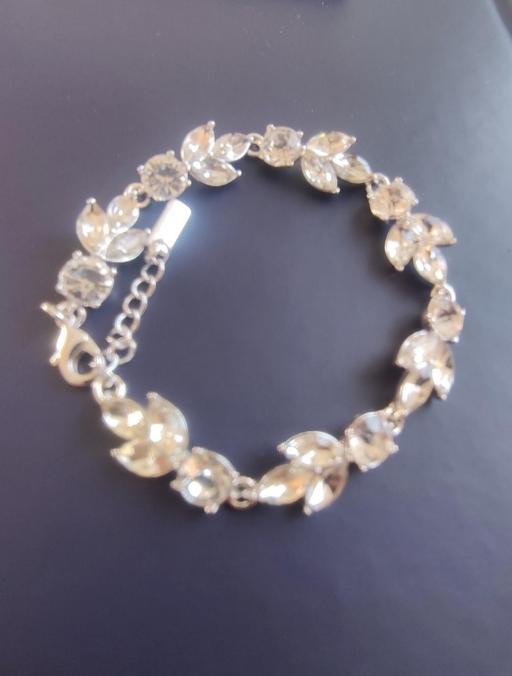 Buy & Sell Grafton Street Industrial Estate West Northamptonshire - Photos for New beautiful bracelet