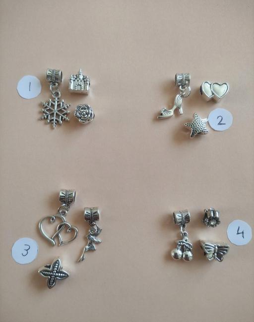 Buy & Sell Grafton Street Industrial Estate West Northamptonshire - Photos for Beautiful bracelet charms