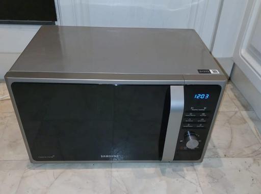 Buy & Sell Newbridge Wolverhampton - Photos for Samsung MS28F303TAS 28 Litre Microwave