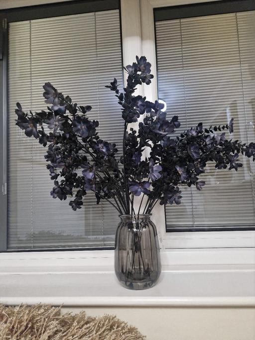 Buy & Sell Scholes Rotherham - Photos for New large new glass flower arrangement
