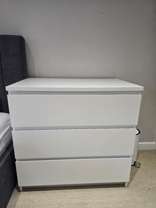 Buy & Sell Brentford Hounslow - Photos for IKEA MALM Chest of 3 drawers, white
