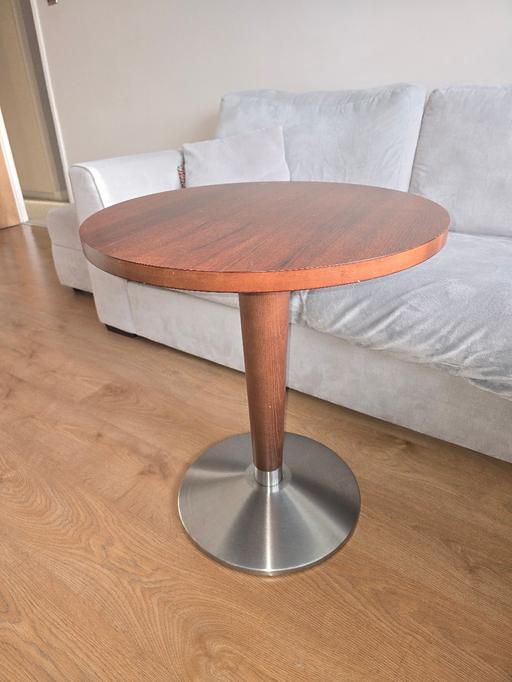 Buy & Sell Brentford Hounslow - Photos for Wooden table