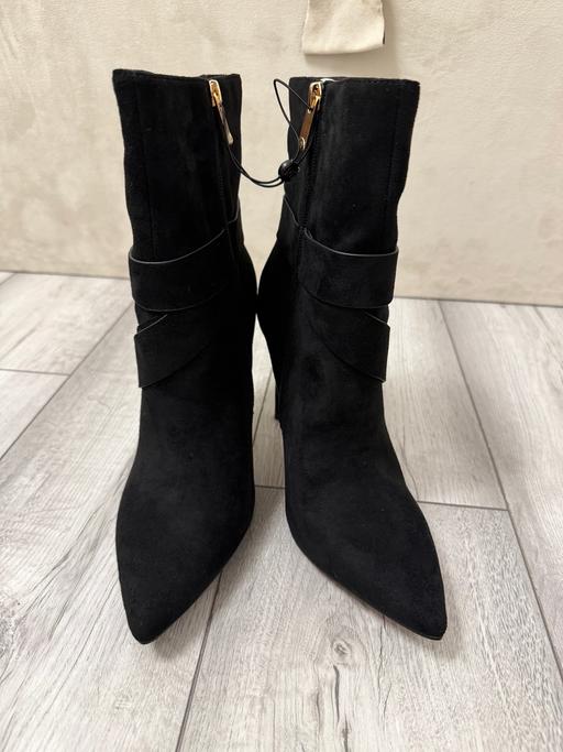 Buy & Sell Great Doddington North Northamptonshire - Photos for Heels boots