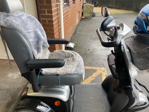 Vehicles - Photos for Kymco Extra Large mobility scooter