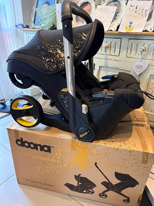 Buy & Sell Gravesend Gravesham - Photos for Doona car seat - LTD Edition plus EXTRAS