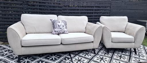 Buy & Sell Wednesfield Wolverhampton - Photos for Beige DFS Alma Sofas..3&1