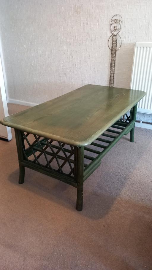 Buy & Sell Hunt End Redditch - Photos for lounge/conservatory table