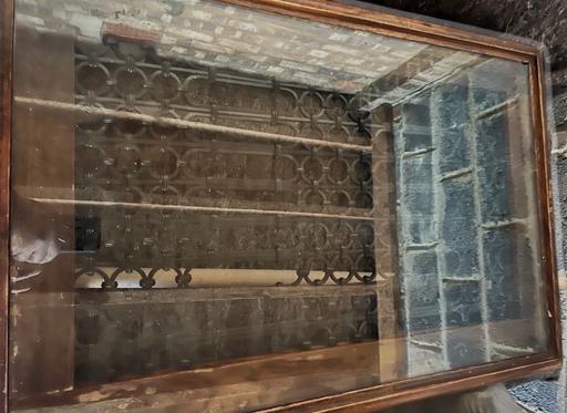 Buy & Sell Belmont Sutton - Photos for Glass Table