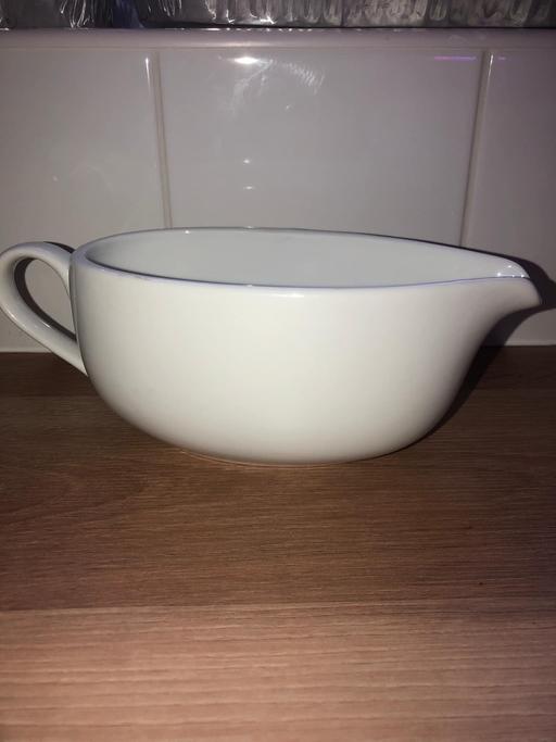 Buy & Sell Stow Heath Wolverhampton - Photos for Gravy boat