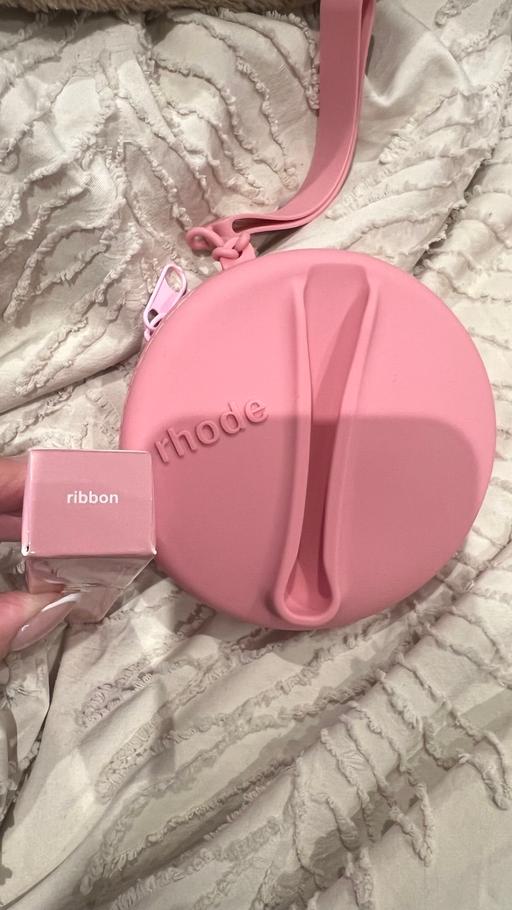 Buy & Sell Hulme Manchester - Photos for Rhode lip tint in Ribbon