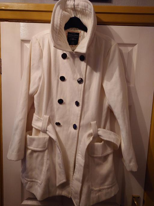 Buy & Sell Woodthorpe Charnwood - Photos for Women's white coat size 14