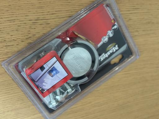Vehicles Orrell Park Liverpool - Photos for Master Lock Van lock and Hasp with key