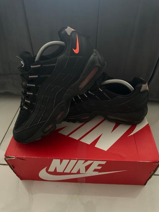 Buy & Sell Walton Liverpool - Photos for Nike airmax 95