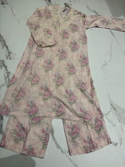 Buy & Sell Walthamstow East London - Photos for Baby pink co-ord/trouser suit