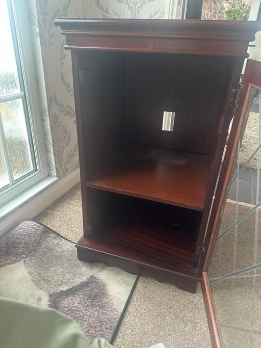 Buy & Sell Heath Hayes Cannock Chase - Photos for Mahogany Cabinet