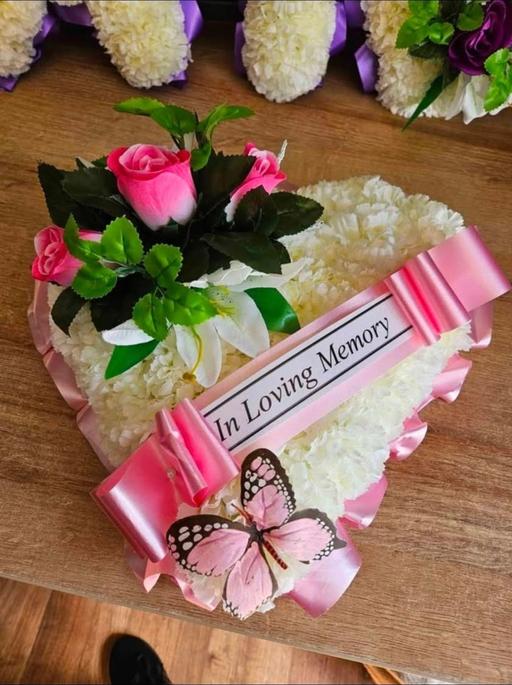 Buy & Sell Higham Gravesham - Photos for Heart Flower Wreath