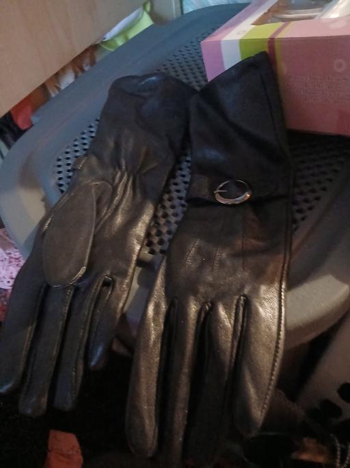 Buy & Sell Netherton Dudley - Photos for ladies medium leather cloves