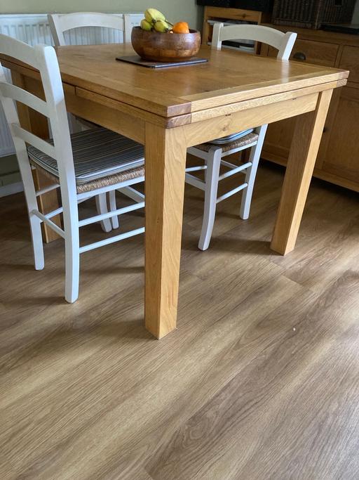 Buy & Sell Cradley Heath Sandwell - Photos for Square solid oak extending dining table 90x90