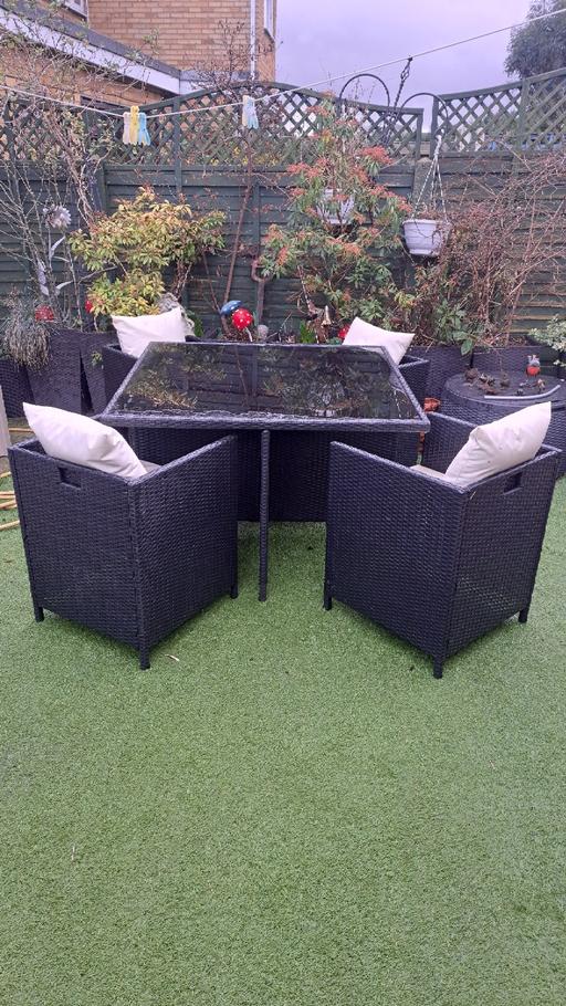 Buy & Sell Queensway Central London - Photos for Square glass top garden table and 4 chairs