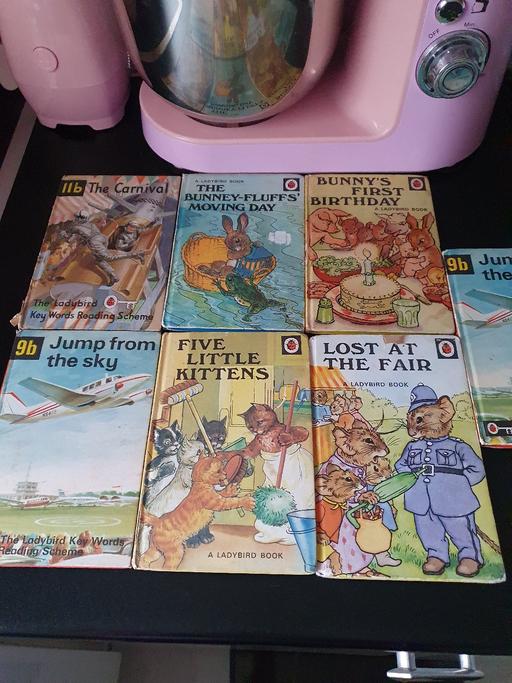 Buy & Sell Upper Gornal Dudley - Photos for vintage ladybird books x 7