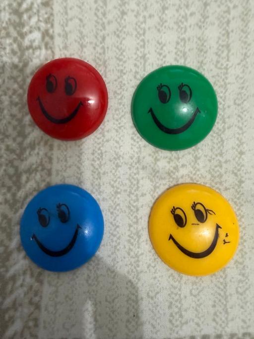 Buy & Sell Blackburn Blackburn with Darwen - Photos for 4 smile multicoloured face fridge magnets