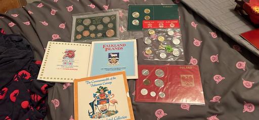 Buy & Sell Cofton Hackett Bromsgrove - Photos for Worldwide coin sets royal mint