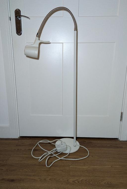 Buy & Sell Stow Heath Wolverhampton - Photos for Serious Readers Floor Reading Light.